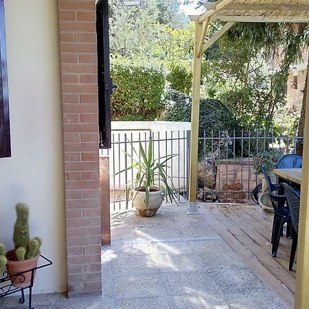 Appartamento La Giunchiglia Assis Exterior foto