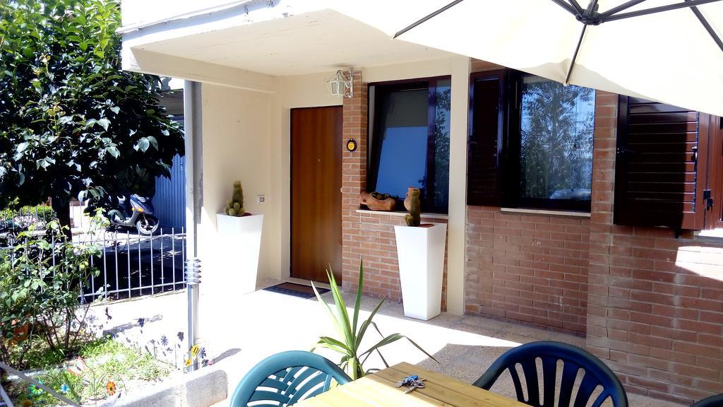 Appartamento La Giunchiglia Assis Exterior foto