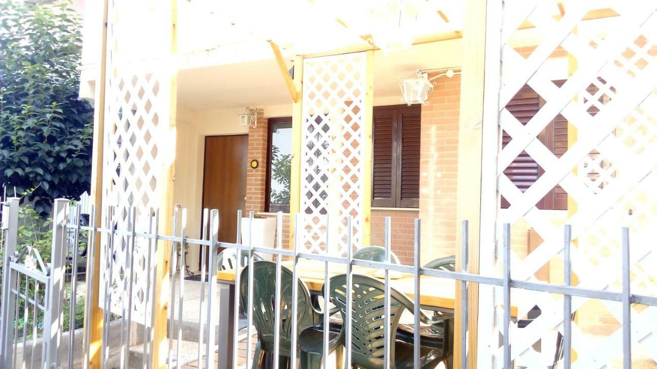 Appartamento La Giunchiglia Assis Exterior foto